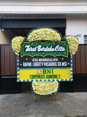 Papan Bunga Duka di Naga Huta Timur