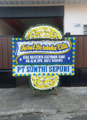 Papan Bunga Duka di Naga Huta Timur